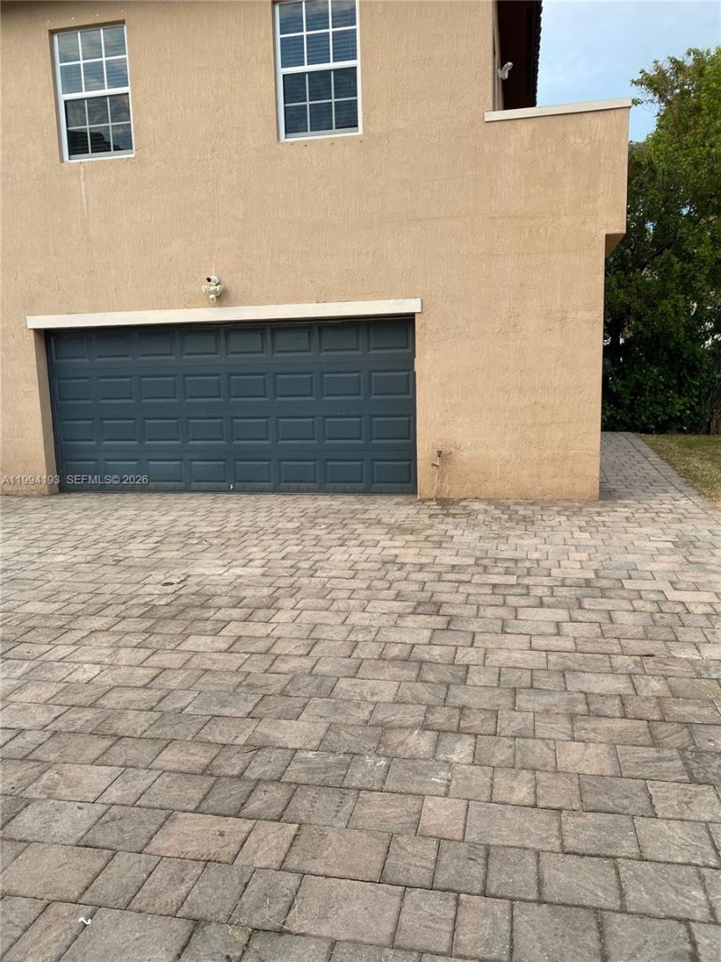 17001 SW 90th Ter , Unit 1, Miami, FL 33196 Photo