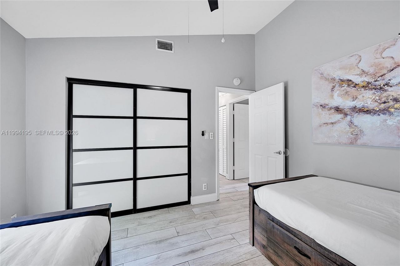 9841 SW 1st St , Unit 9841, Plantation, FL 33324 Photo