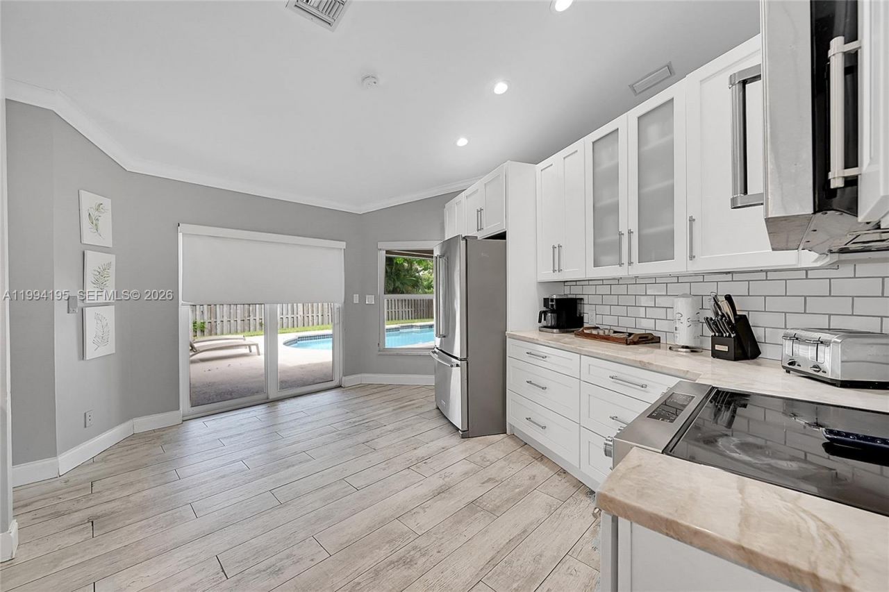 9841 SW 1st St , Unit 9841, Plantation, FL 33324 Photo