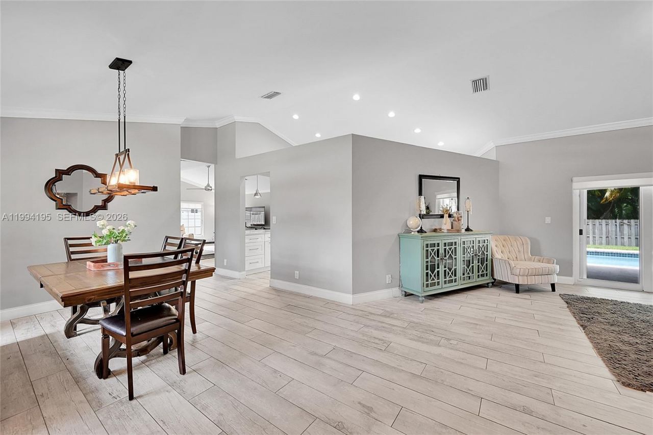 9841 SW 1st St , Unit 9841, Plantation, FL 33324 Photo