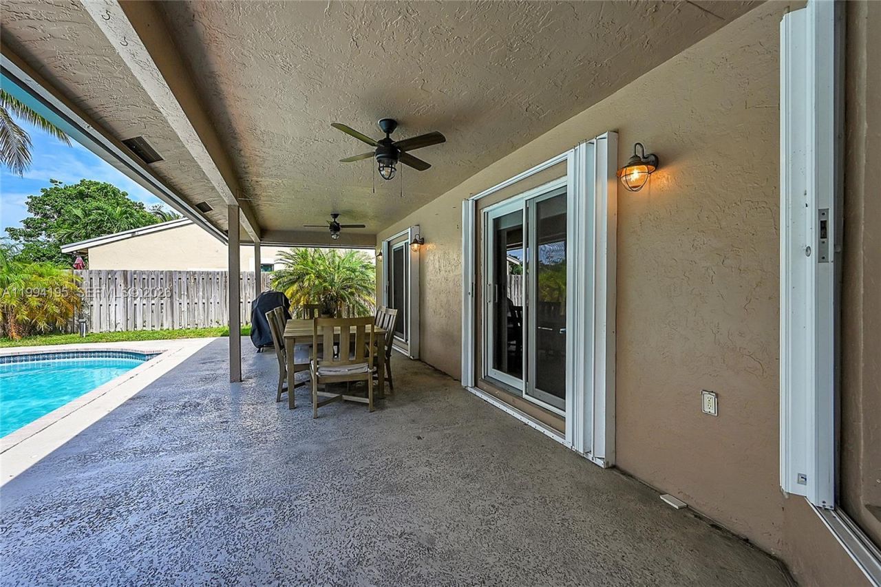 9841 SW 1st St , Unit 9841, Plantation, FL 33324 Photo