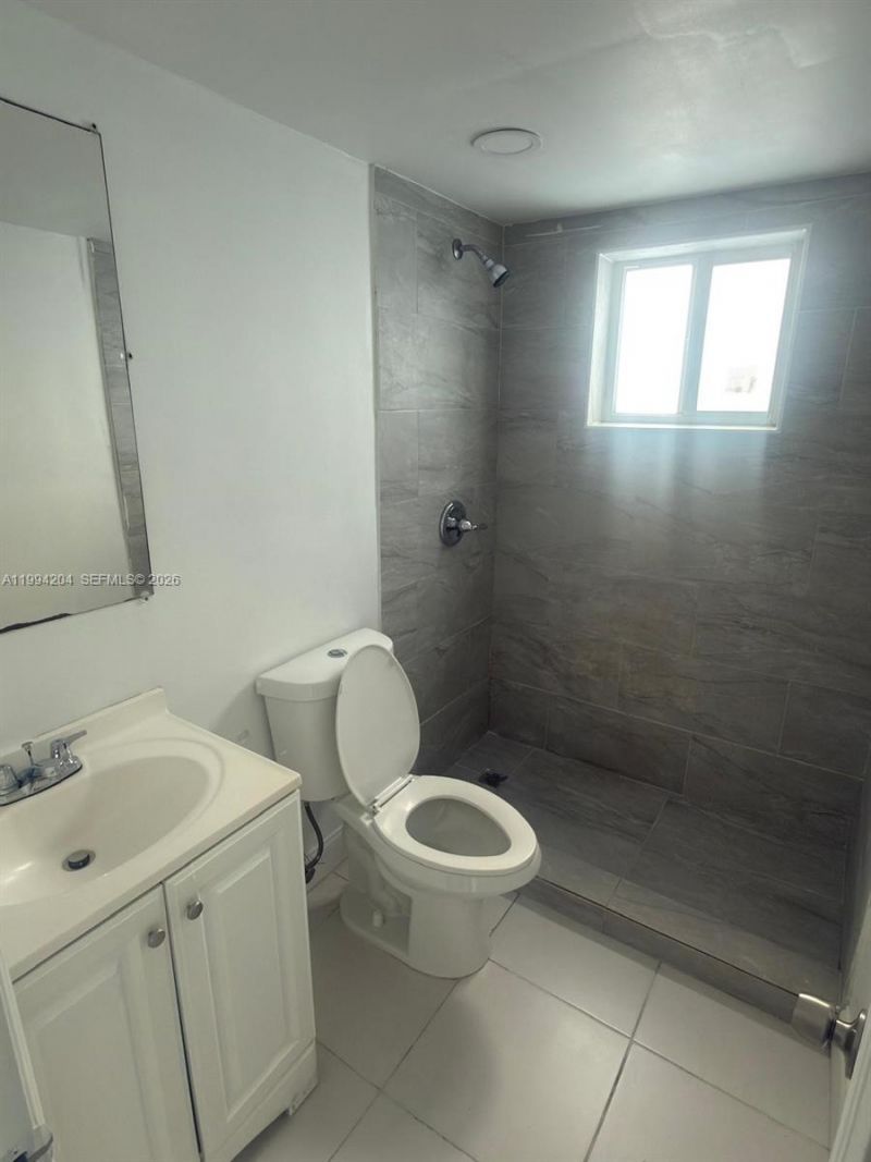 2622 NW 24th St , Unit 1B, Miami, FL 33142 Photo