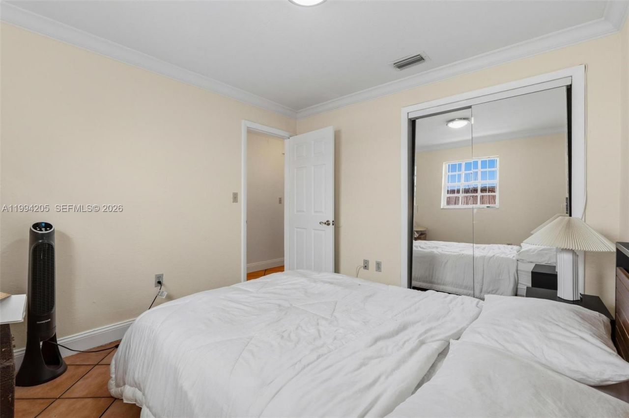 3147 Mcdonald St, Miami, FL 33133 Photo