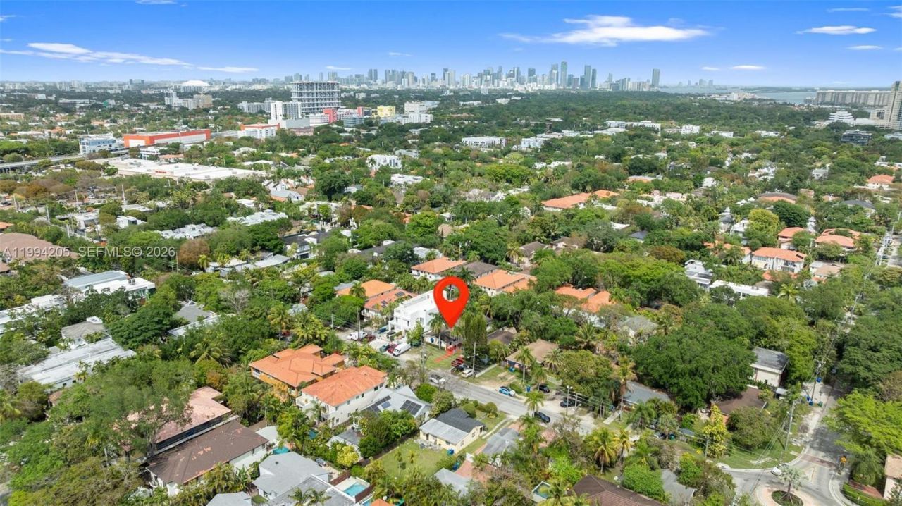 3147 Mcdonald St, Miami, FL 33133 Photo