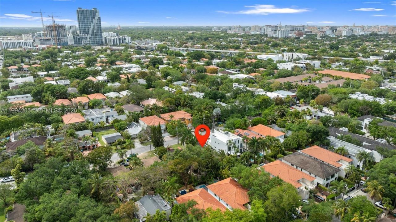 3147 Mcdonald St, Miami, FL 33133 Photo