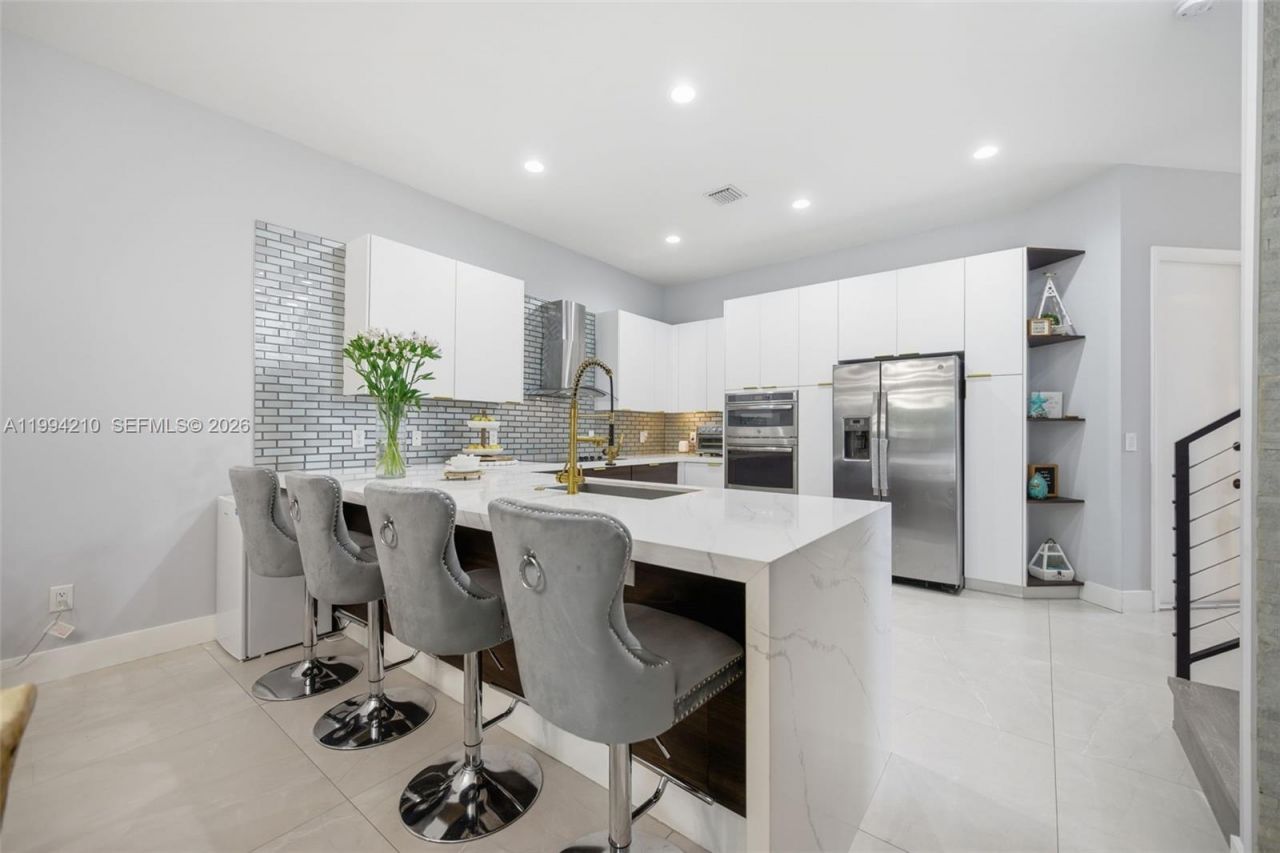 3242 SW 44th St, Dania Beach, FL 33312 Photo