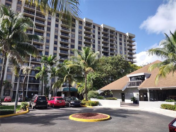 1470 NE 123rd St , Unit A606, North Miami, FL 33161