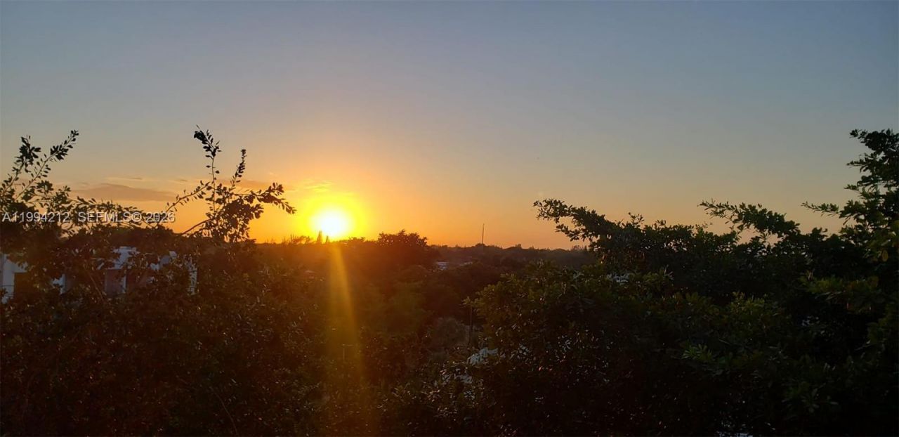 1470 NE 123rd St , Unit A606, North Miami, FL 33161 Photo