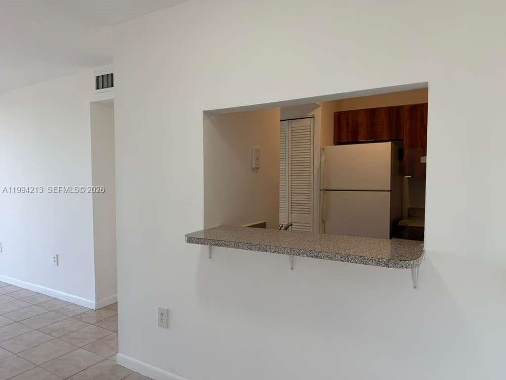 8185 NW 7th St , Unit 517, Miami, FL 33126 Photo