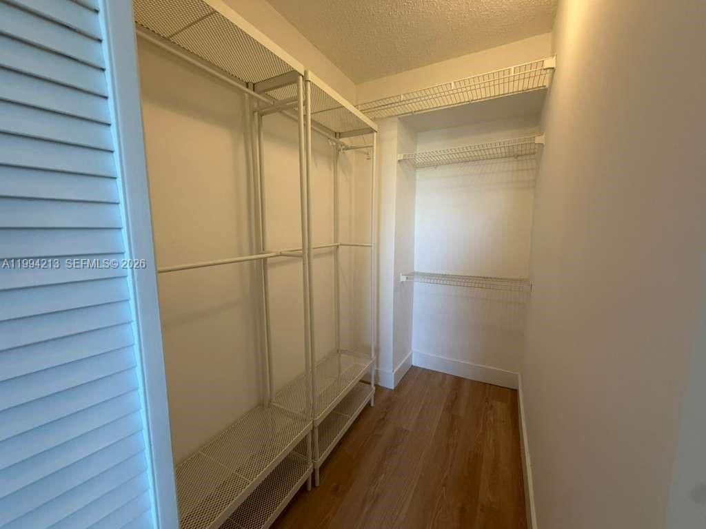 8185 NW 7th St , Unit 517, Miami, FL 33126 Photo