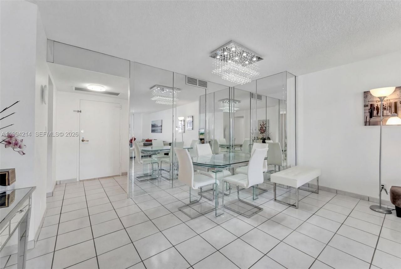 2500 Parkview Dr , Unit 1418, Hallandale Beach, FL 33009 Photo