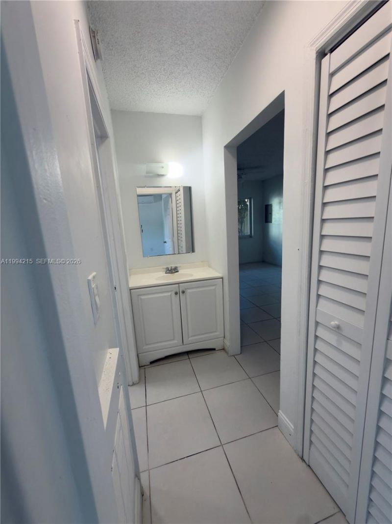 2622 NW 24th St , Unit 3A, Miami, FL 33142 Photo