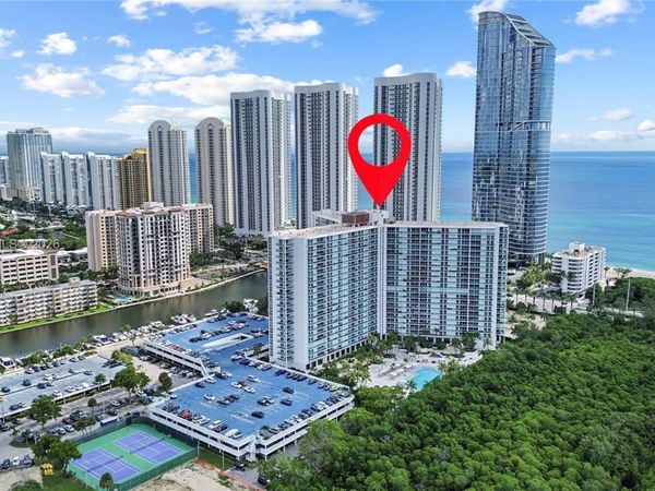 100 Bayview Dr , Unit 507, Sunny Isles Beach, FL 33160