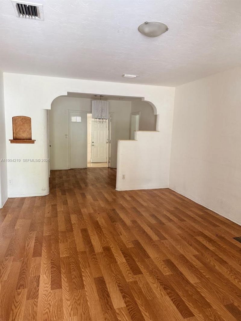 1026 NW 50th St , Unit 1, Miami, FL 33127 Photo