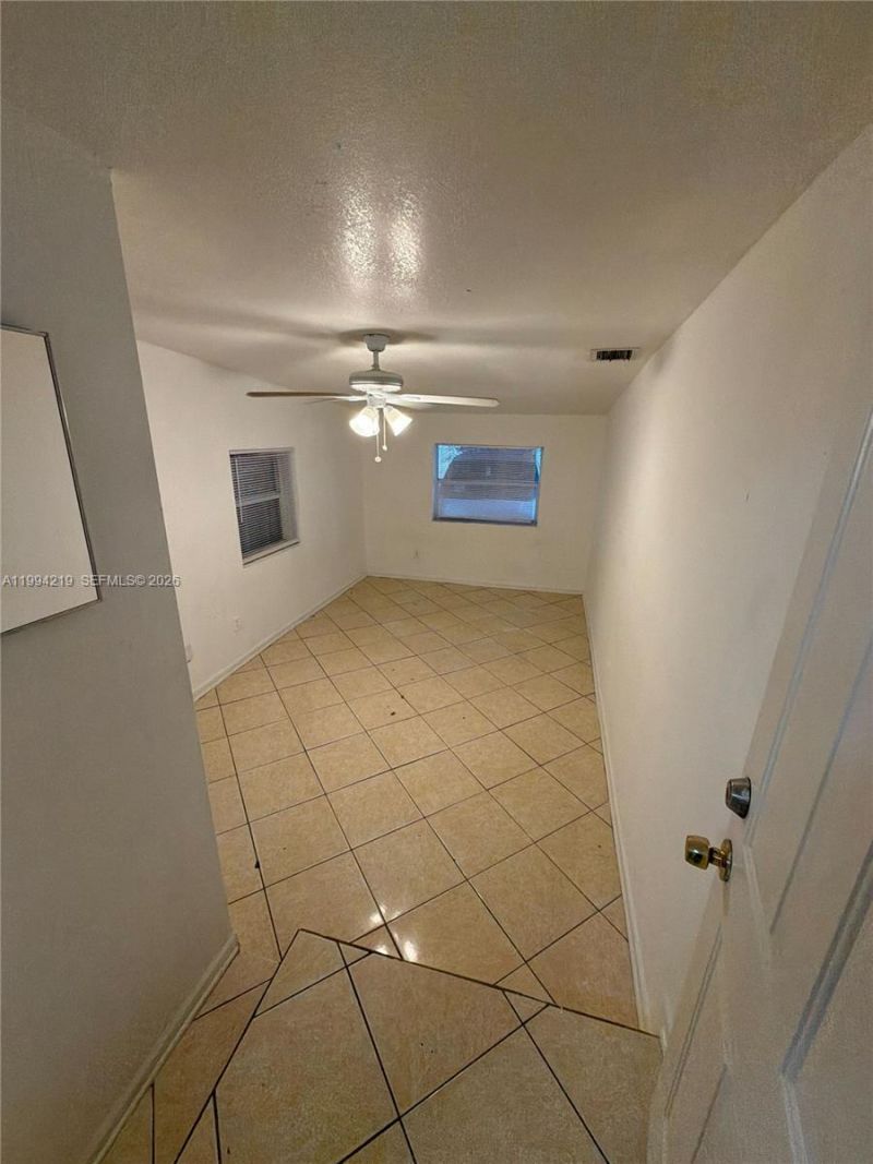 1026 NW 50th St, Unit 1, Miami, FL 33127 Photo