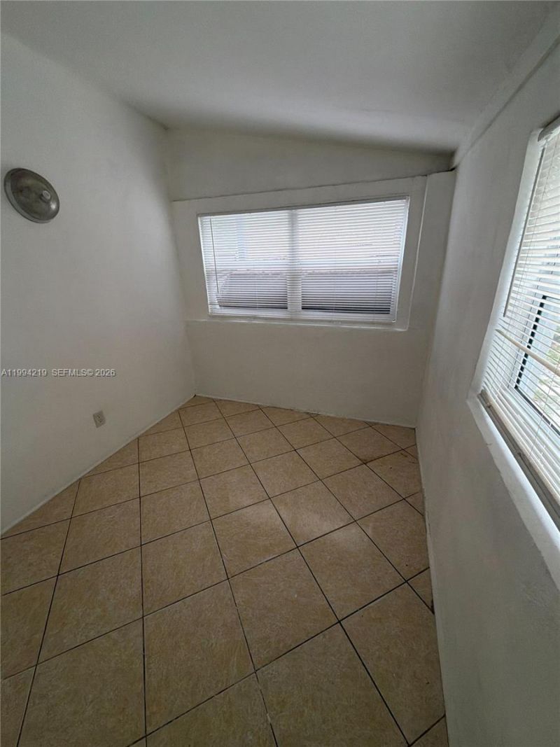 1026 NW 50th St, Unit 1, Miami, FL 33127 Photo