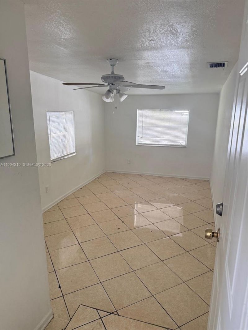 1026 NW 50th St , Unit 1, Miami, FL 33127 Photo