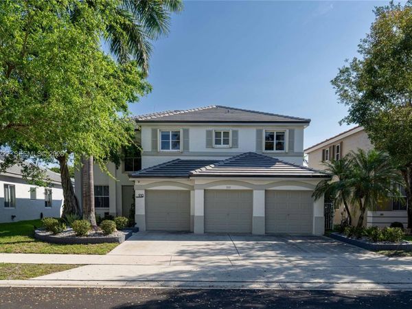 910 Sunflower Cir , Weston, FL 33327