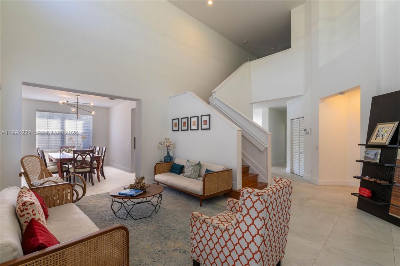 910 Sunflower Cir, Weston, FL 33327 Photo