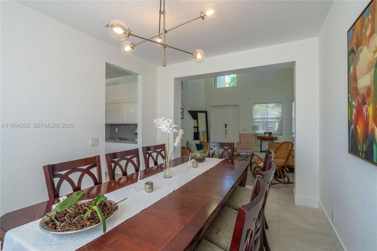 910 Sunflower Cir, Weston, FL 33327 Photo