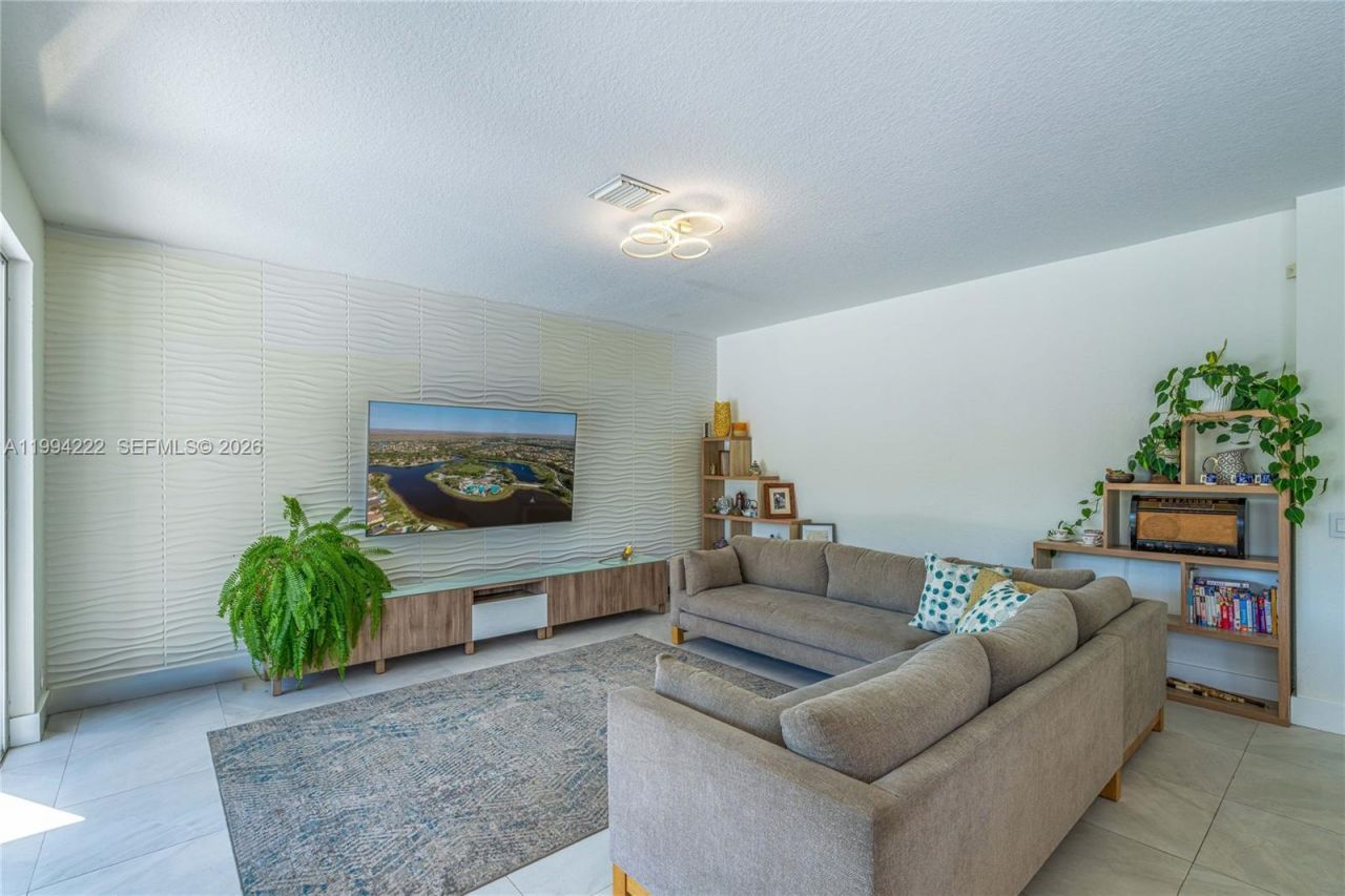 910 Sunflower Cir, Weston, FL 33327 Photo