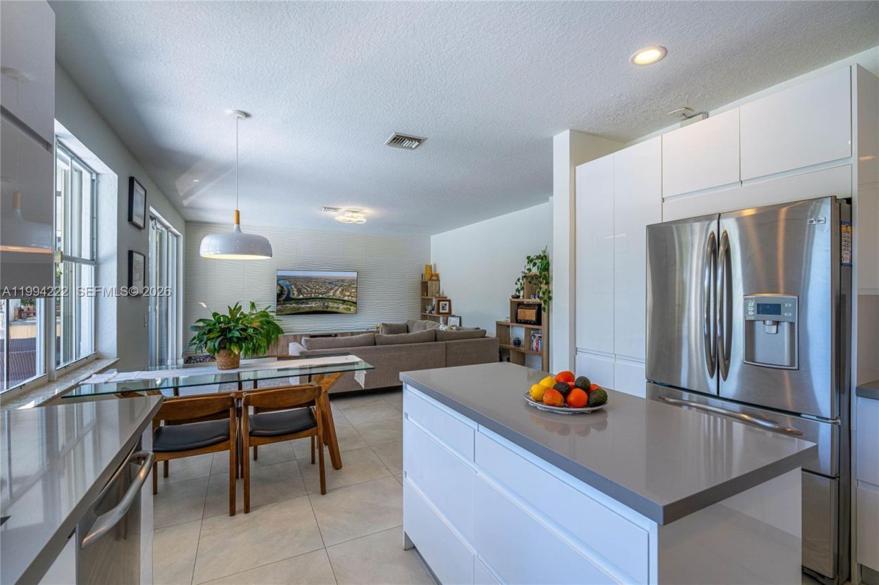 910 Sunflower Cir, Weston, FL 33327 Photo