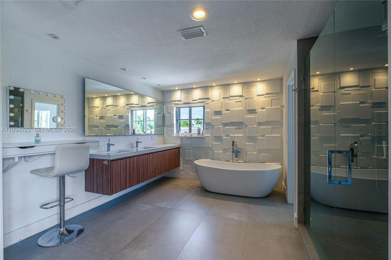 910 Sunflower Cir, Weston, FL 33327 Photo