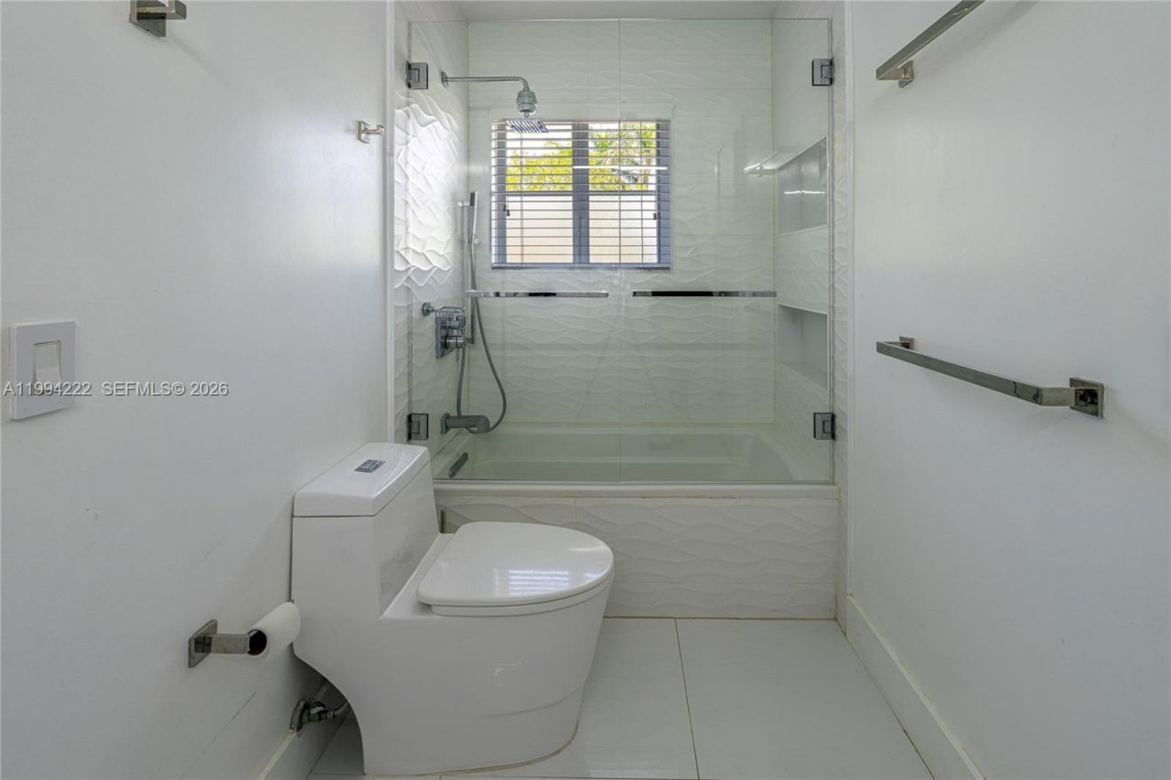 910 Sunflower Cir, Weston, FL 33327 Photo
