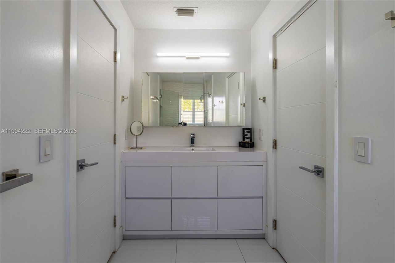 910 Sunflower Cir, Weston, FL 33327 Photo