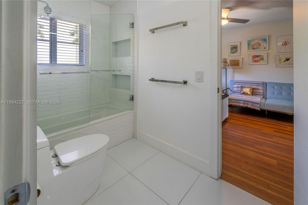 910 Sunflower Cir, Weston, FL 33327 Photo