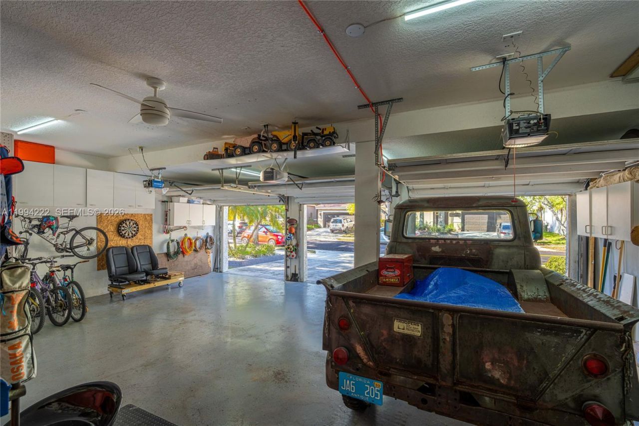 910 Sunflower Cir, Weston, FL 33327 Photo