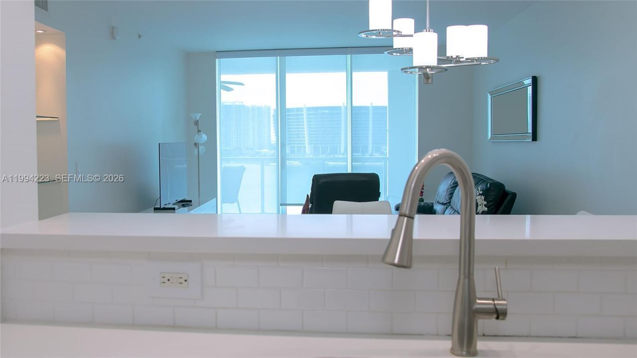 18100 N Bay Rd , Unit 906, Sunny Isles Beach, FL 33160 Photo