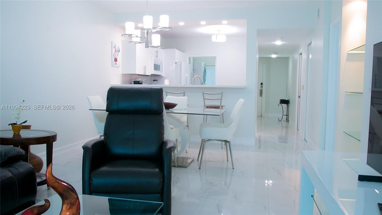 18100 N Bay Rd, Unit 906, Sunny Isles Beach, FL 33160 Photo