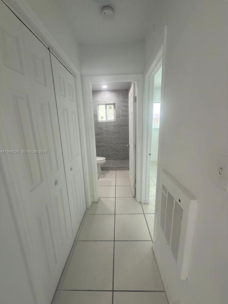 2622 NW 24th St, Unit 3B, Miami, FL 33142 Photo