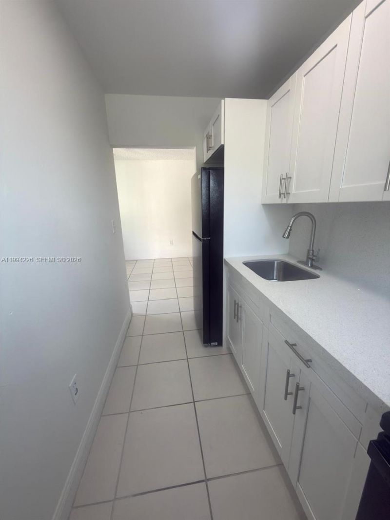 2622 NW 24th St , Unit 3B, Miami, FL 33142 Photo