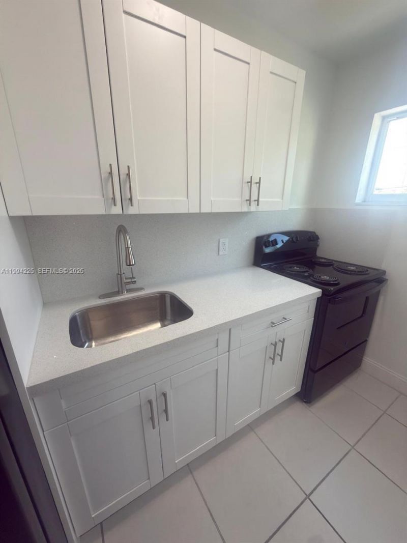 2622 NW 24th St , Unit 3B, Miami, FL 33142 Photo