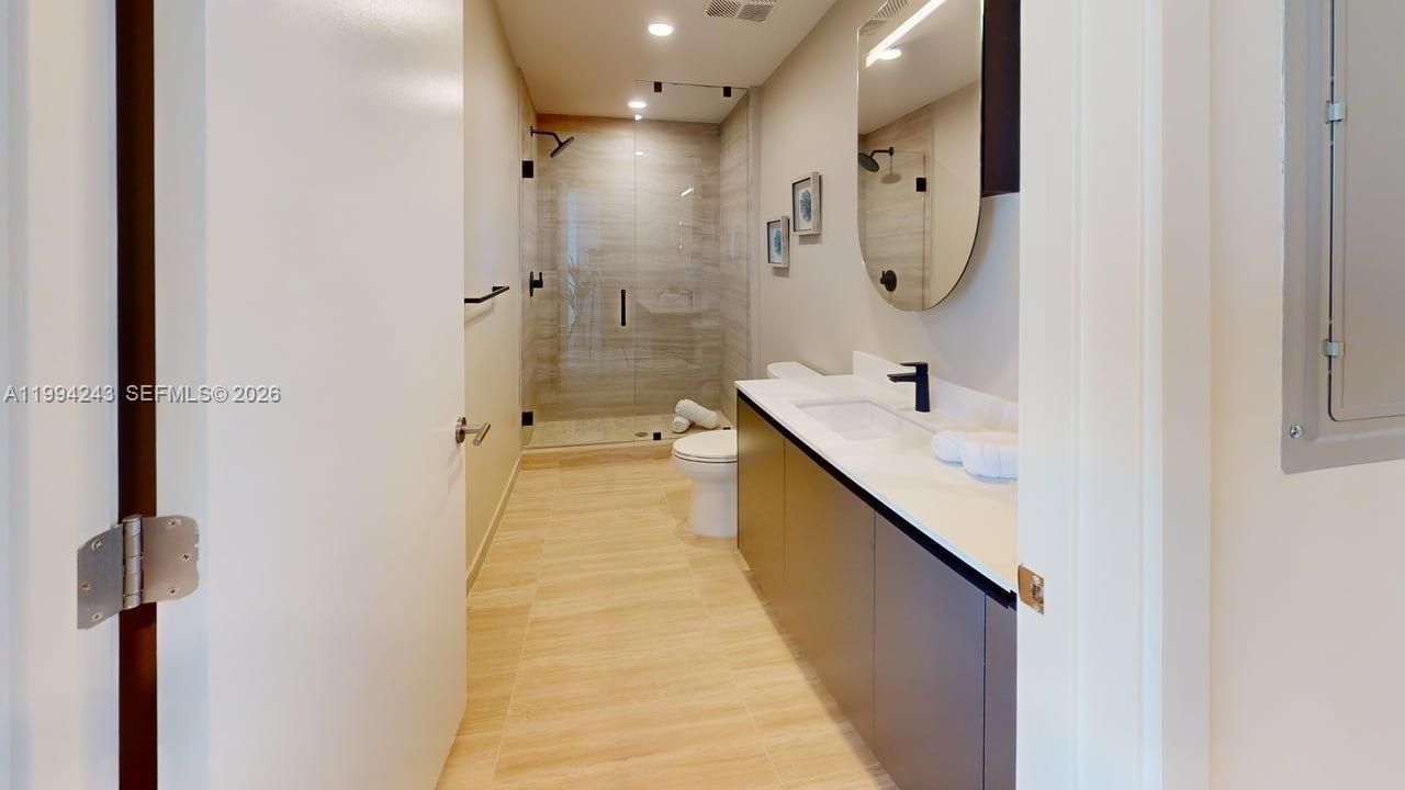 580 72nd St , Unit 1708, Miami Beach, FL 33141 Photo