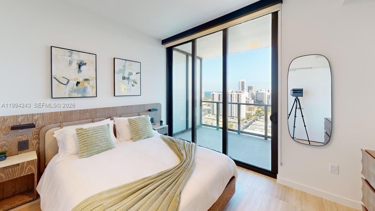 580 72nd St , Unit 1708, Miami Beach, FL 33141 Photo