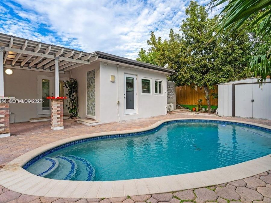 Property Image 16