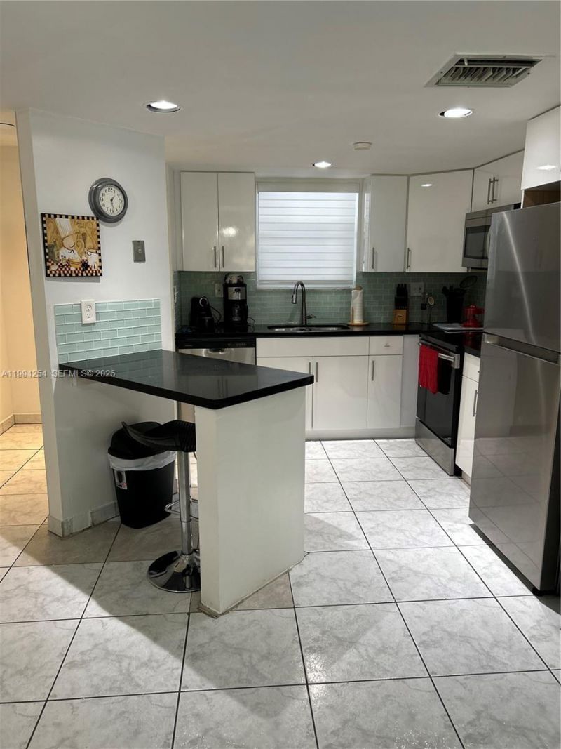 17801 N Bay Rd , Unit 203, Sunny Isles Beach, FL 33160 Photo