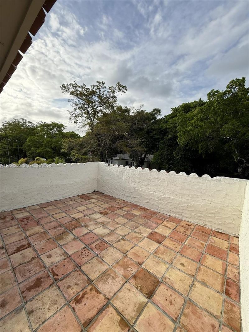 502 Madeira Ave , Unit A, Coral Gables, FL 33134 Photo