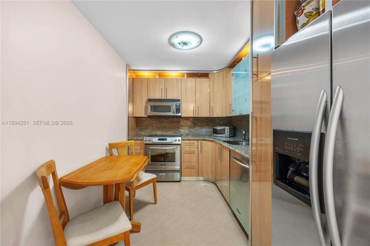 20379 W Country Club Dr, Unit 2236, Aventura, FL 33180 Photo