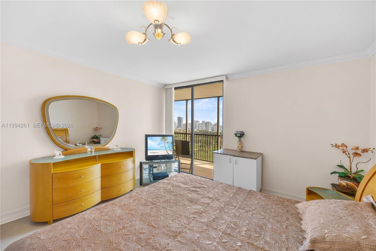 20379 W Country Club Dr, Unit 2236, Aventura, FL 33180 Photo