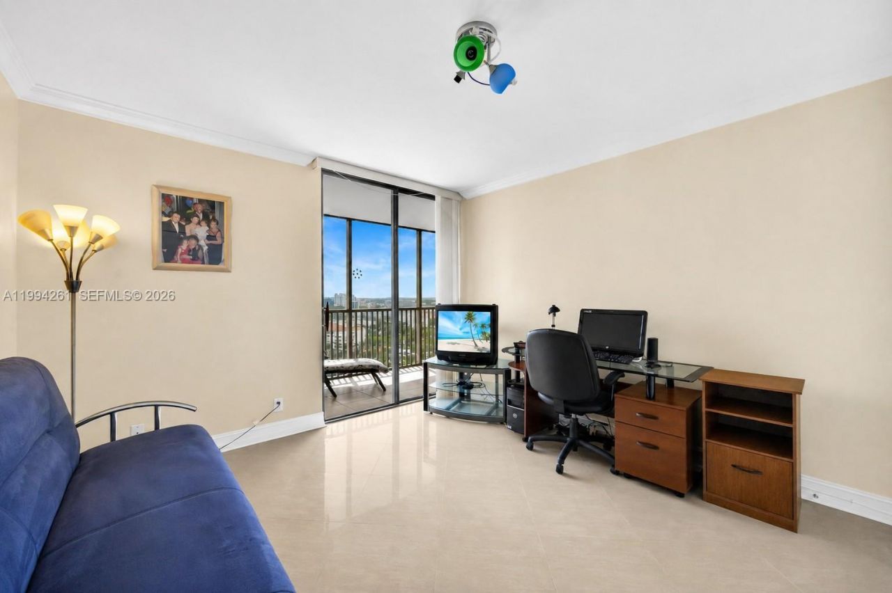 20379 W Country Club Dr, Unit 2236, Aventura, FL 33180 Photo