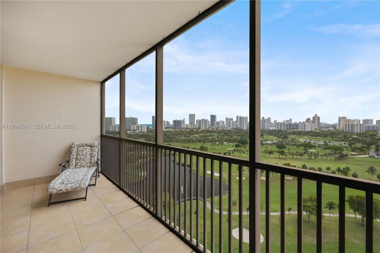 20379 W Country Club Dr, Unit 2236, Aventura, FL 33180 Photo