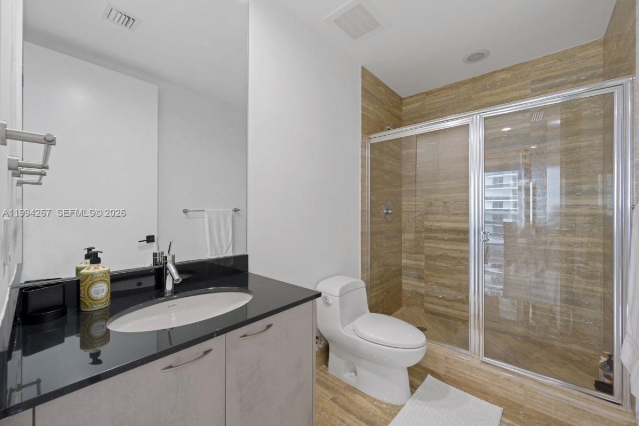 15811 Collins Ave , Unit 2002, Sunny Isles Beach, FL 33160 Photo