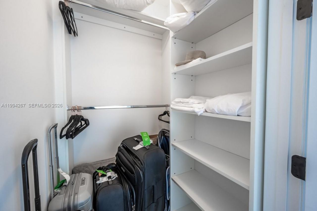 15811 Collins Ave , Unit 2002, Sunny Isles Beach, FL 33160 Photo