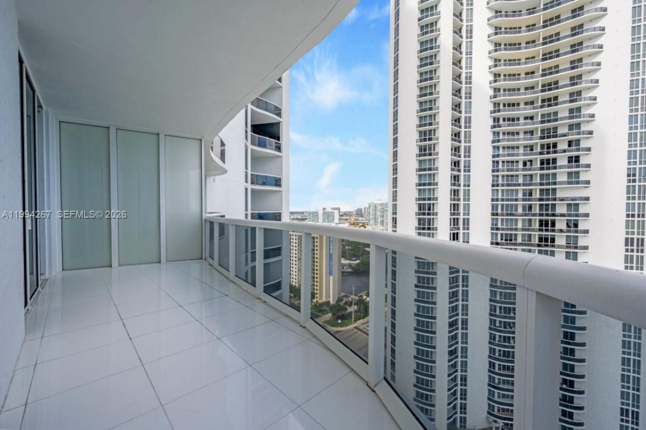 15811 Collins Ave , Unit 2002, Sunny Isles Beach, FL 33160 Photo