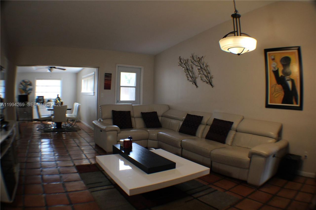 12003 SW 110th St Cir N , Miami, FL 33186 Photo