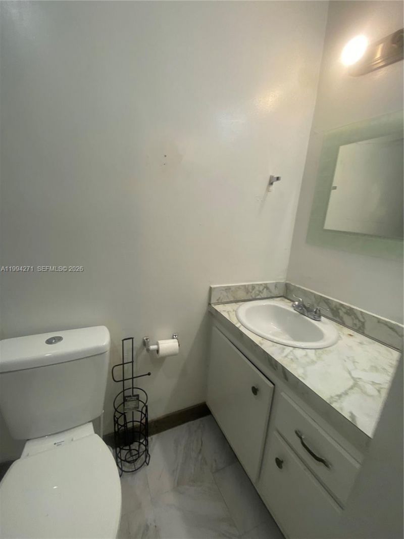 2627 NW 47th Ter , Unit 206, Lauderdale Lakes, FL 33313 Photo